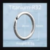 Sa74a4ac92f9d46938c7da6aba2cb20ffu-1 Porte-cles homme en alliage de titane - anneau rond 32 mm